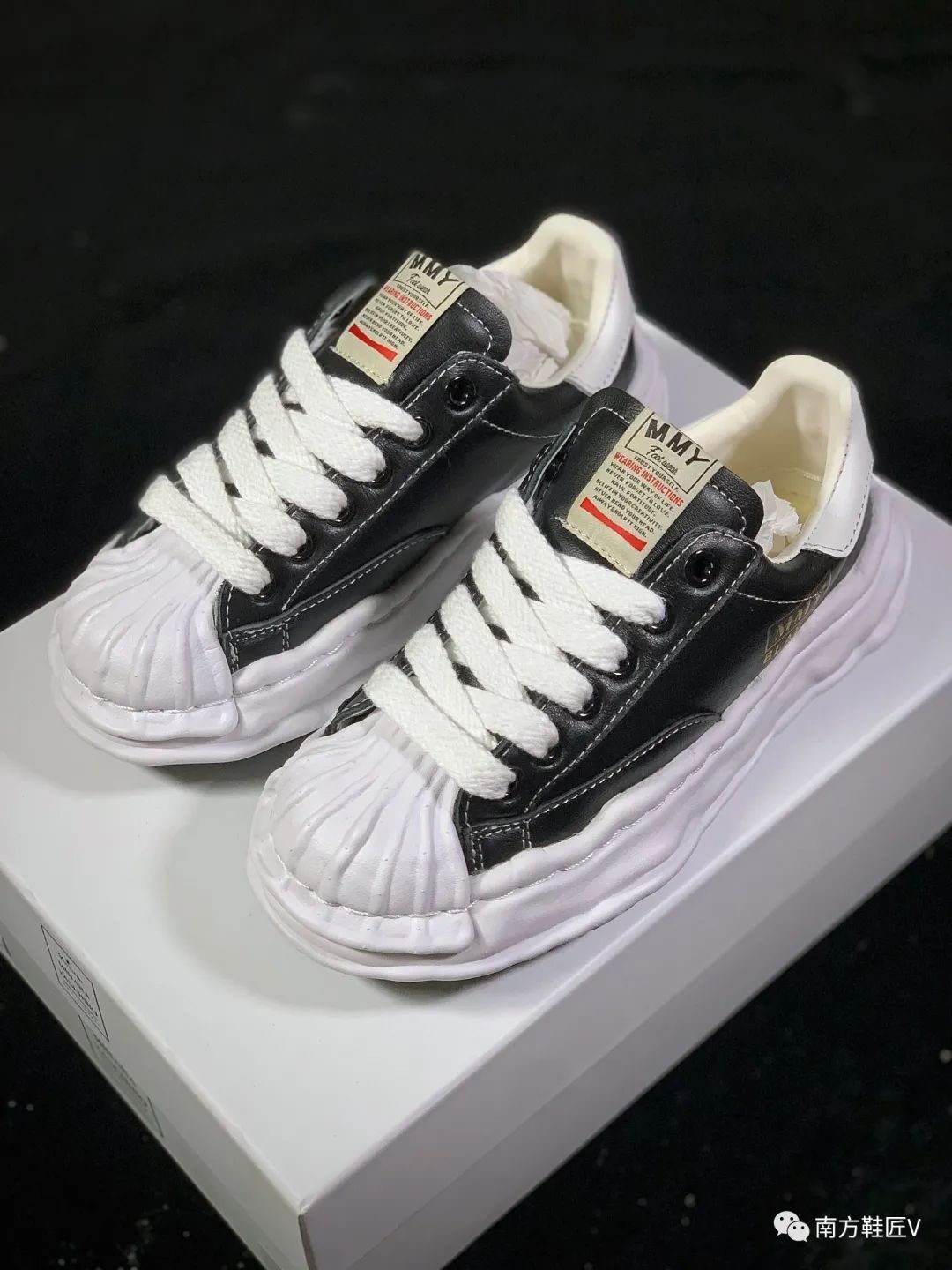 溶解鞋|运用解构将贝壳头vans匡威等换底,三原康裕溶解鞋爆火网络?!