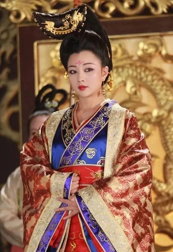 王思懿|“潘金莲”也扮演过武则天?16位武则天扮演者,你认识几位?