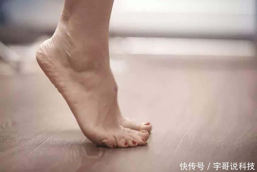 长命百岁的女性身体都有这5大“共通点”，如果