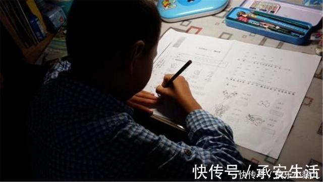 作业本|6岁儿子写作业写到凌晨,宝爸询问后怒撕作业本咱们不抄了