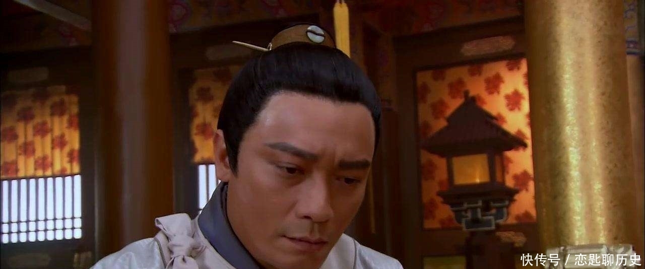 移走|岳飞墓前原本跪着五个人,现在却只有四个,那一个为什么被移走