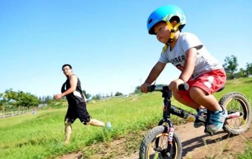 孩子|身高“加速器”被发现，不是牛奶，医生：孩子多吃些，或长高8cm