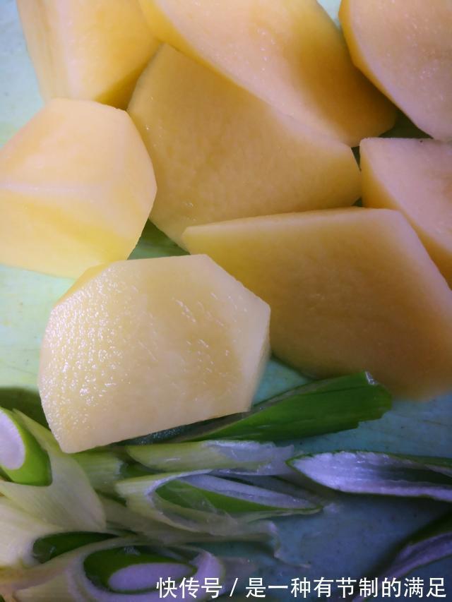 十三香|失眠最怕这汤,睡前喝一碗,想睡不着都难,一觉睡到自然醒