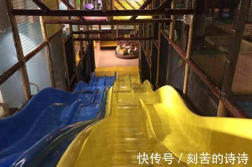 医院|孩子在游乐园玩耍突然疼痛难忍，连跑了4家医院才将问题给解决