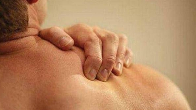 肿瘤|有一种“关节痛”是癌症前兆,可惜的是,很多人忽视求救信号