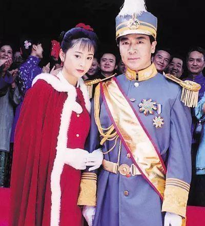 萍萍@陆振华12个女儿的名字，连起来刚好是一句情话，读过后都被感动