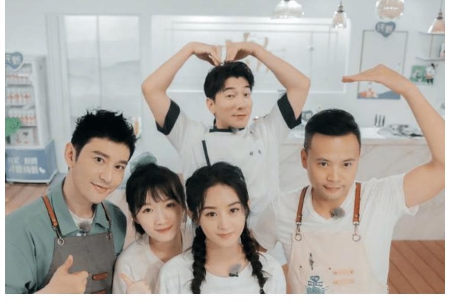 米线|《中餐厅5》有多假?客人吃到夹生米线忍气吞声,赵丽颖出手相助