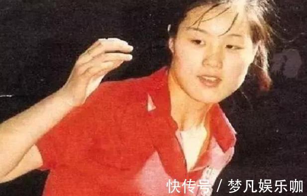 职业生涯|她抽烟喝酒拿了59块女乒金牌,是乒坛大魔王,23岁大满贯后退役