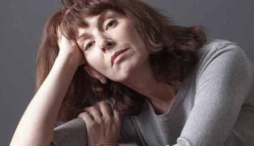 小蛮腰|女人衰老前，身体会暴露出5个丑态，若你都没有，该庆幸还年轻