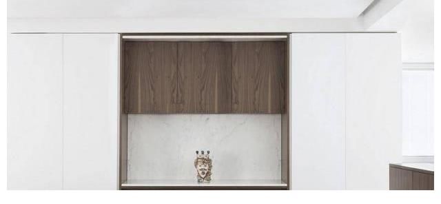 白墙|日子过久了会发现，“假精致”的装修压根住不了几年，简单才耐看