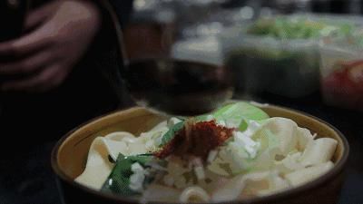  想不想吃一碗销魂的面？教你两道，保证回味无穷！