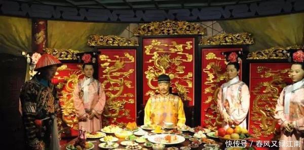 宫女和太监|古代皇帝吃饭只吃一两口,那剩下的饭菜到哪儿了!