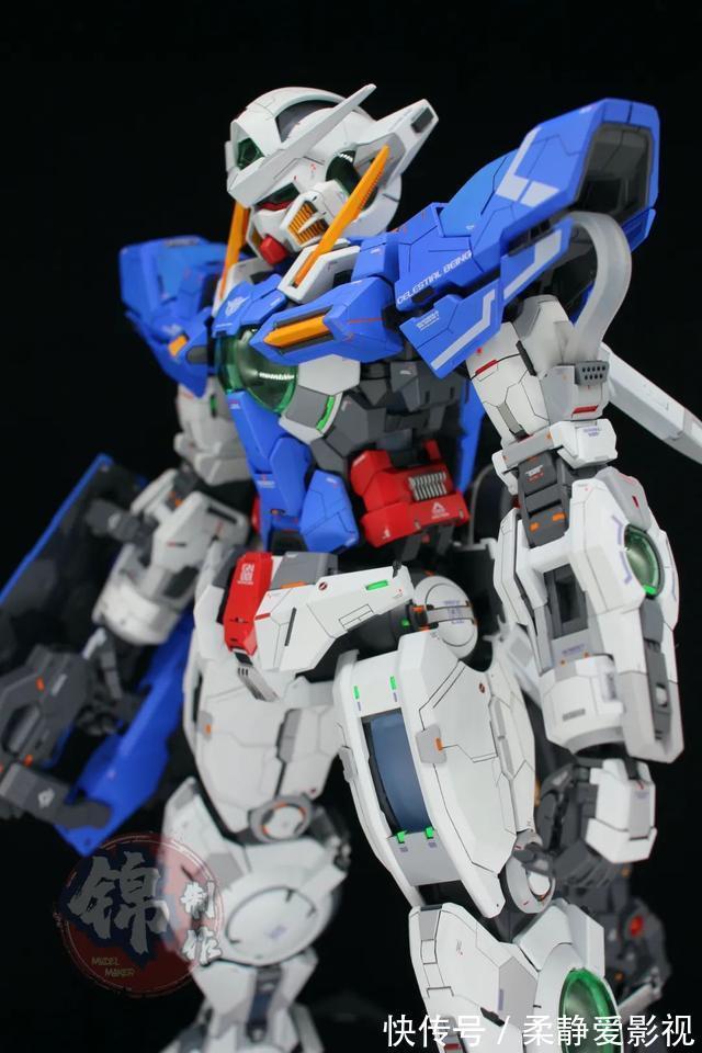 模型秀|高达模型秀:万代的PG能天使,作者超级认真