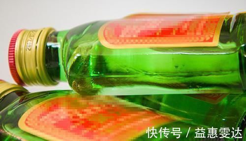 疼痛|肩膀疼痛當作是肩周炎，卻查出肝癌，醫生：伴隨2個癥狀，別忽略