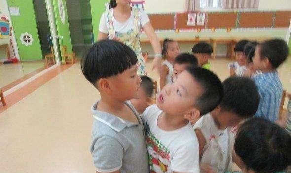 长度|孩子4个部位的长度长于同龄孩子,恭喜家长你孩子未来是大高个