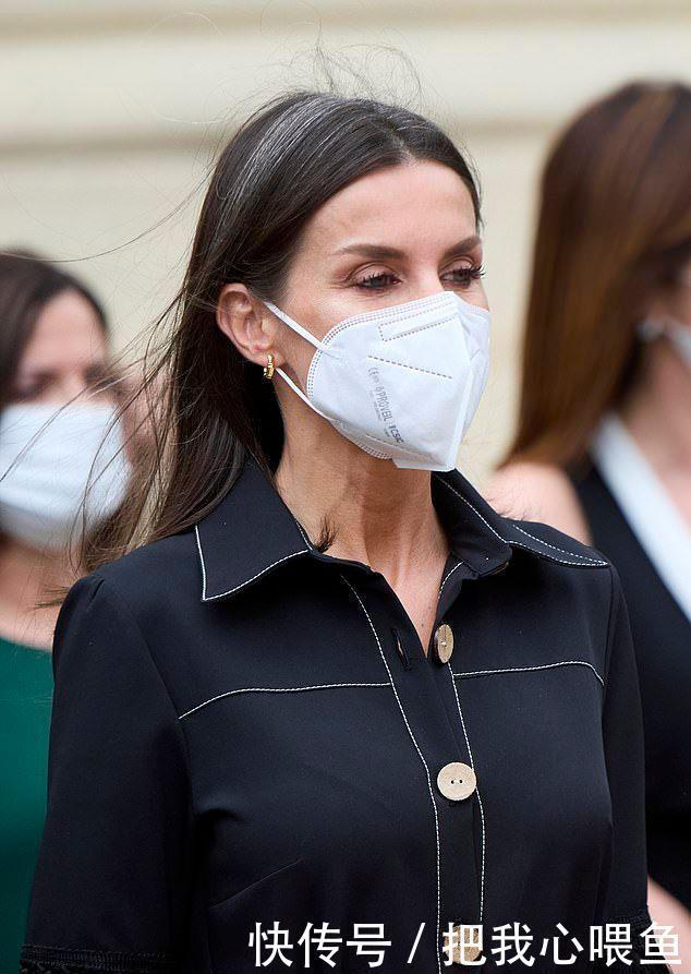 头顶|西班牙王后一夜白头,头顶白发自成潮流,再掀全球奶奶灰发色趋势