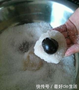 好吃|告诉您一个小技巧煮糯米糍,晶莹剔透不粘锅,好吃又方便