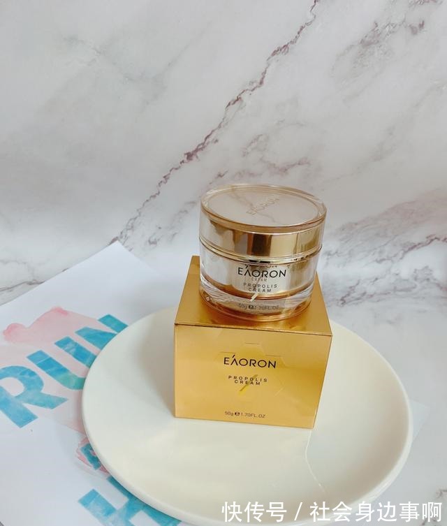 肌肤 女人过了50岁怎么保养5款好用的抗老护肤品,让你养出好肌肤!