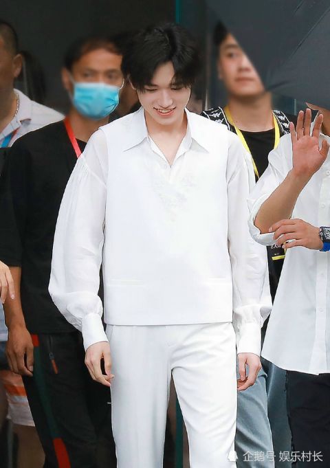 宋亚轩|《萌探》新路透，杨紫蒋欣笑哈哈，黄子韬白衬衫像学长，宋亚轩李汶翰似王子