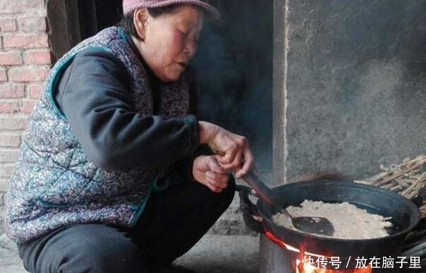 做好|农村奶奶弄的这道菜,做好刚上桌就被我们一扫而空!