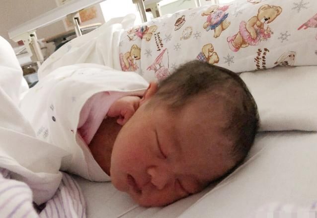 玩具|0-1岁大脑发育最快，这份新生儿早教攻略家长收藏，别错过黄金期