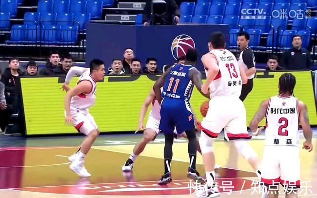 李京龙|18分4断!广州小外艾弗森附体 李京龙打脸李春江 郭士强回天乏术