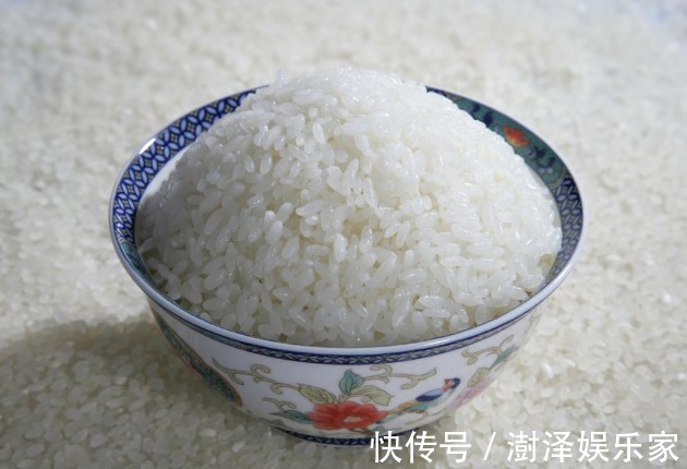 松软|米饭煮的不好吃教你4个妙招煮米饭,米饭香气十足更松软