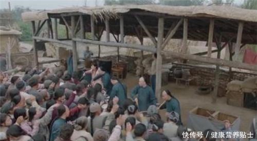 灾民买不起米,范仲淹却宣布继续涨价,灾民范大人做得好!