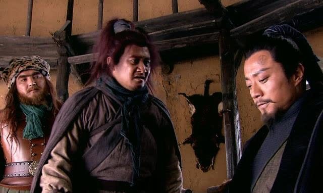 梁山的发展离不开此人,他却甘居幕后,从不居功,不是吴用公孙胜