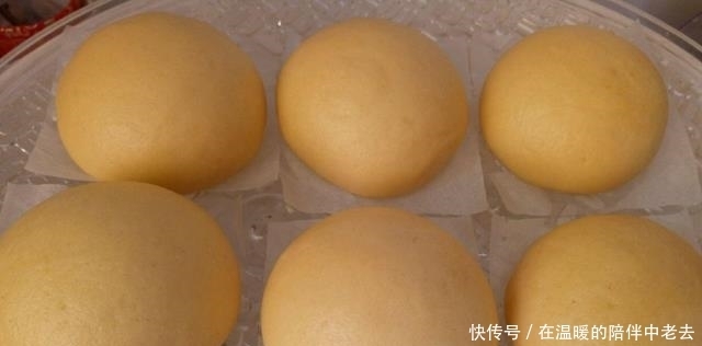 做玉米面馒头，牢记1个窍门，馒头香软不粗糙，比白面馒头更好吃