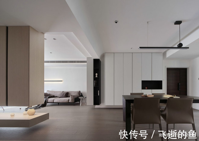 空间|129㎡现代简约风,空间互换优化采光