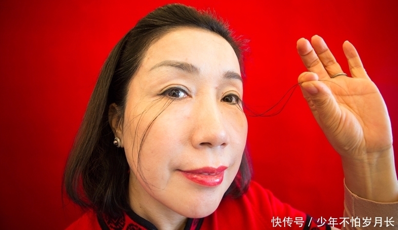 样长的睫毛|她是世界上拥有逆天长睫毛第一人,睫毛长成刘海,今年入围吉尼斯