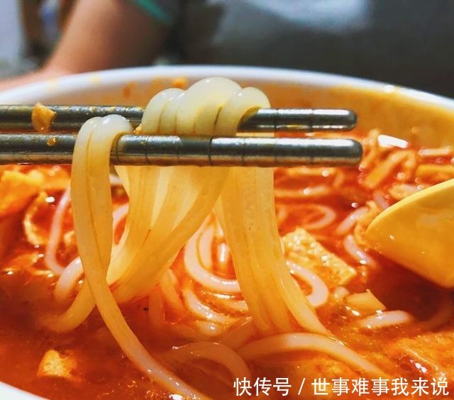 非常螺蛳粉,央视点名的柳州小吃,一碗就能尝尽鲜酸辣辛爽汤五味!
