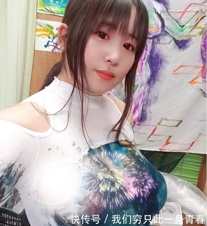 物品|日本女画师用胸画画,半年无人购买,“画画工具”成为出售物品