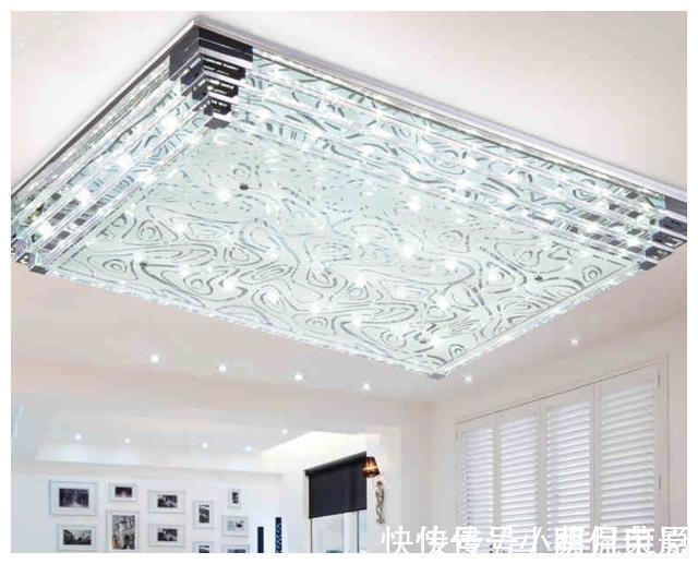 皮沙发|入住新房1年,后悔这5样东西真不该买,花钱不讨好