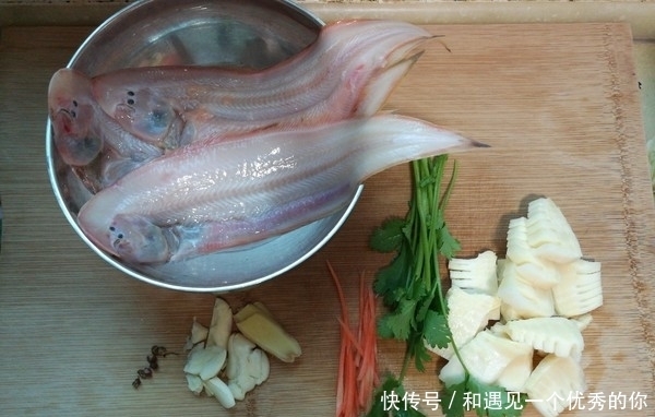 这菜每年春天才有的吃,营养特别高,过年必备,错过就要等明年