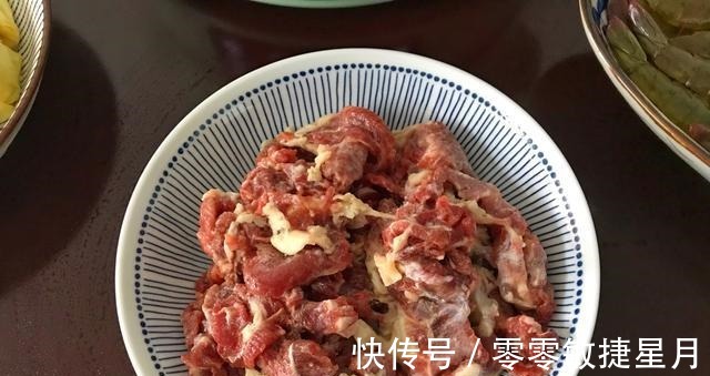 在家做火锅真便宜，200元全家吃到饱，不用做菜还省事真香啊！