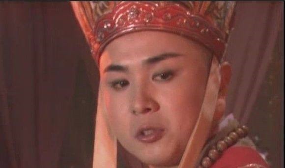 西游记女儿国中,唐僧不仅对女王动了心,而且对蝎子精也动了心!