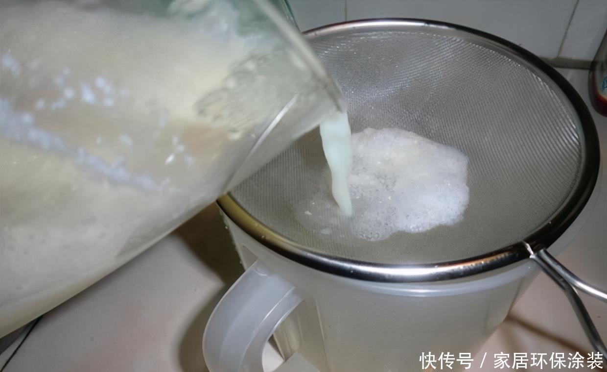 家庭养花选它制作肥料,了解做法,才能既省钱好用又没臭味