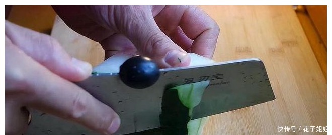 青辣椒|冬瓜最好吃做法，不凉拌，不红烧，比肉还香，一大盘上桌不够吃！