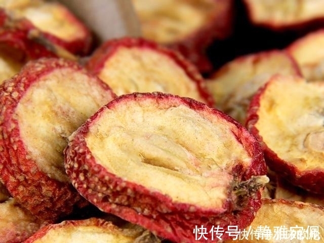 泡水|一粒小山楂,泡水喝有很多益处,但也有讲究,别喝错了后悔