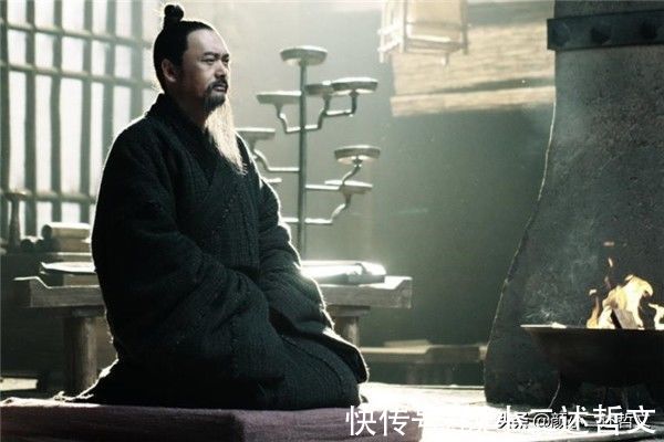 乡愿@孔子识人智慧：木讷的人比较有修养，八面玲珑的老好人反而得远离