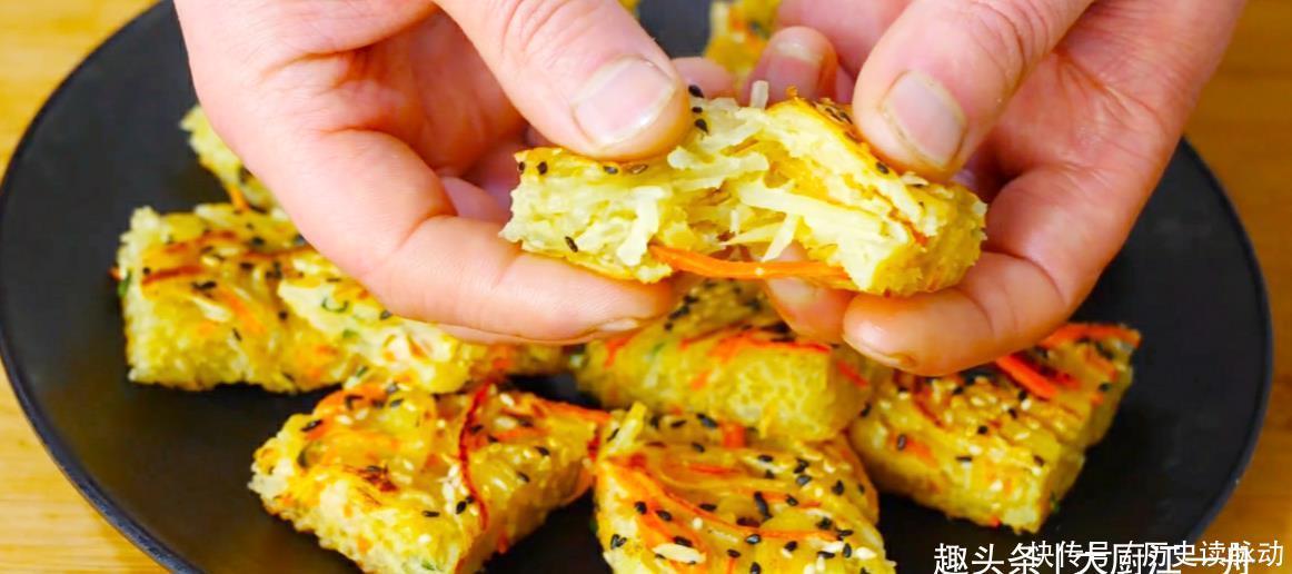 粉条不要炖着吃了,淋入2个鸡蛋,外酥里嫩,一周吃5次不嫌多