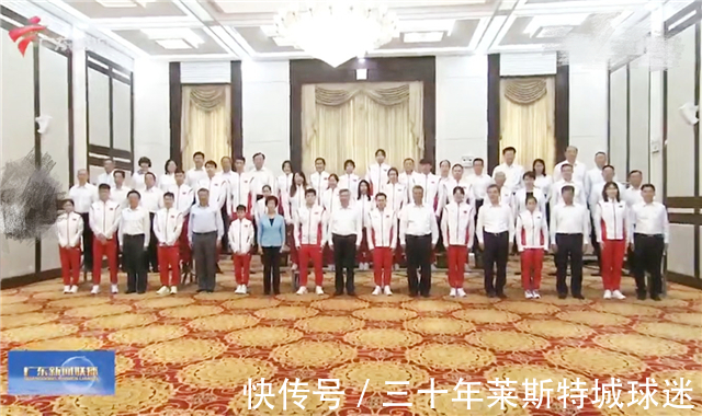 发言|樊振东获书记接见!小胖成运动员代表发言,挨着书记合影很有排面