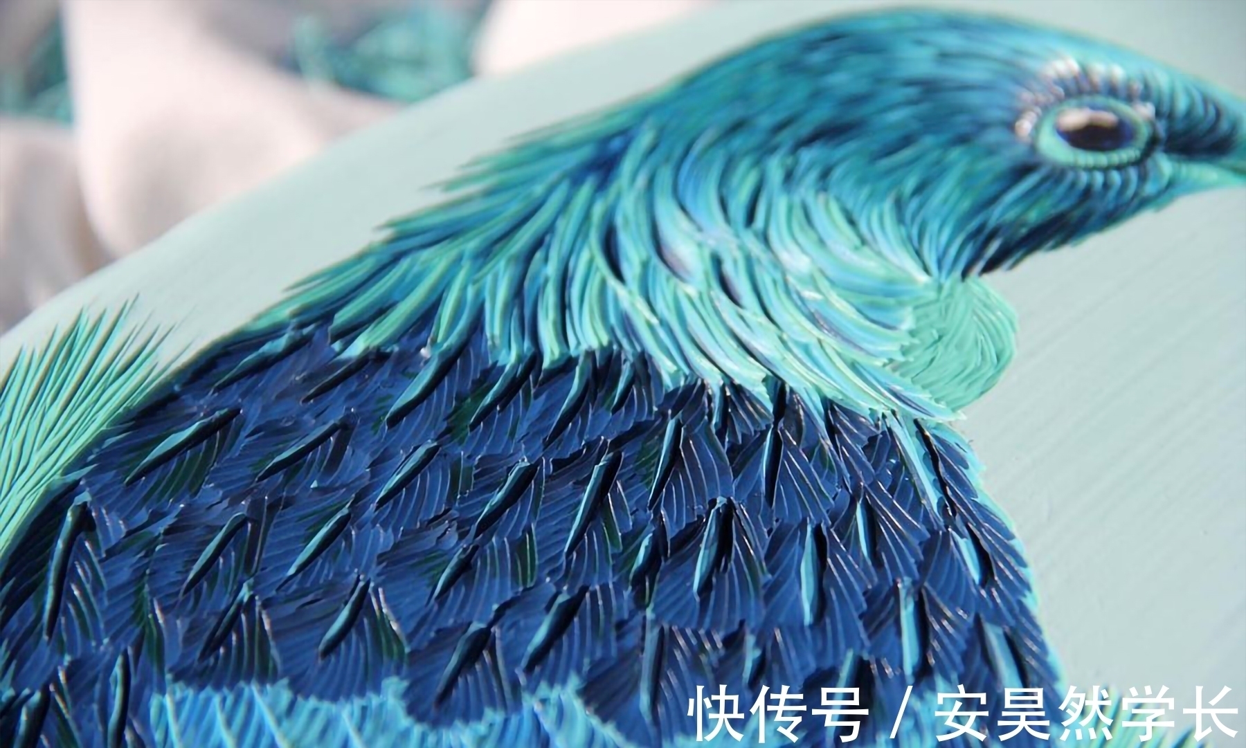 冲浪板@80层颜料之下的故事:时光雕刻者,与刀刃为伴的漆雕艺术家