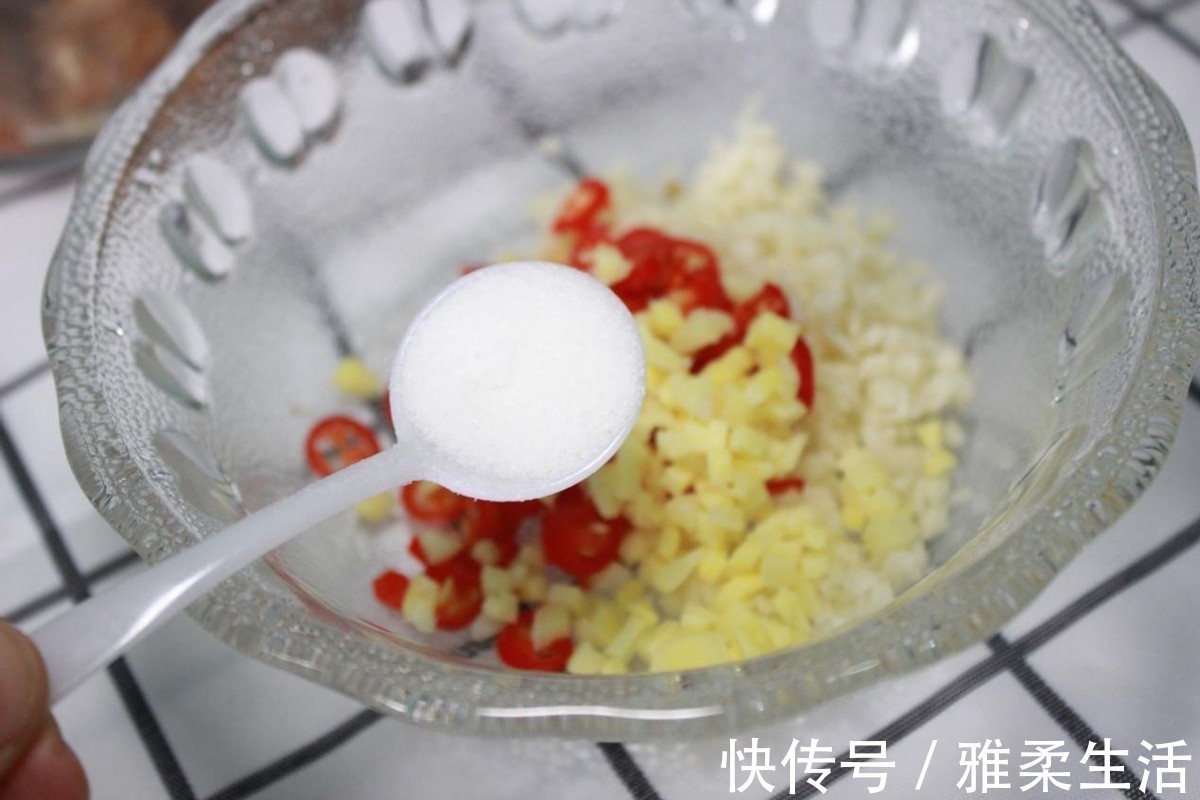 洋葱|非常适合夏天的一道开胃菜，味道酸辣，十分下饭