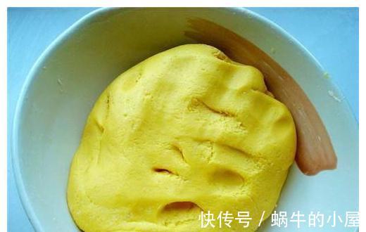 秋天南瓜这样做，香甜软糯，外焦里软，孩子隔三差五就馋！