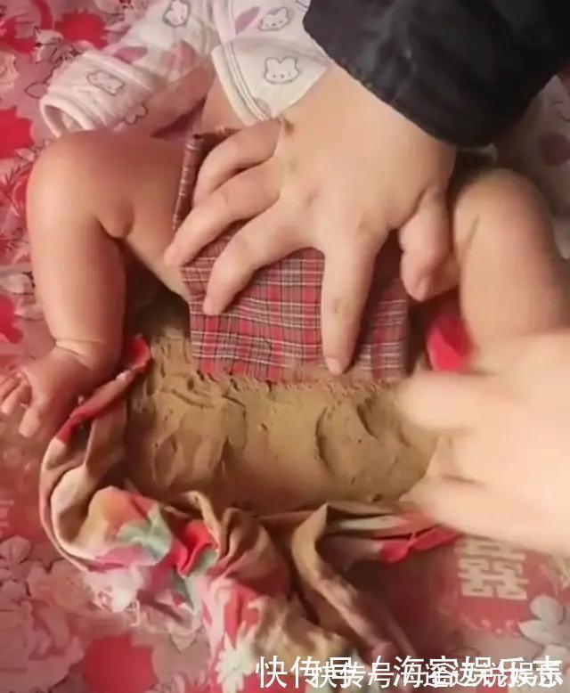 宝宝|宝妈发明“新方法”代替纸尿裤,炫耀经济实惠,网友:穷可以不生