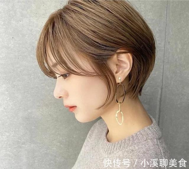 发型 四五十岁的女人,留短不留长,试下面的造型显气质又好看