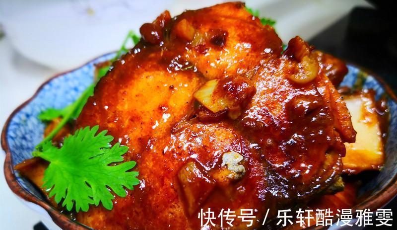 天冷了,最爱吃这鱼,刺少肉厚营养极高,炖着吃最香,孩子超喜欢